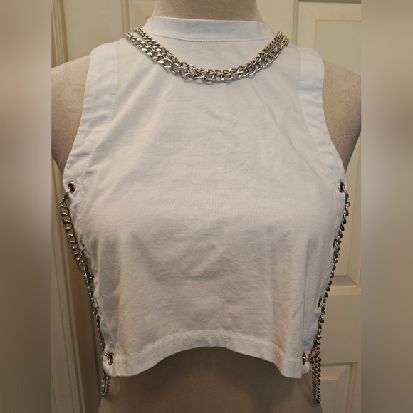 Akira I Got Bands Chain Detail Tank Top. - Picture 5 of 11